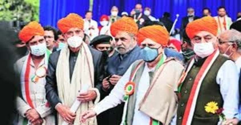 congress-heading-for-a-vertical-split-azad-may-lead-the-rebels