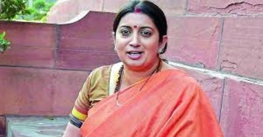 women-chmabe-of-comerce-met-smruthy-irani-seeks-intervention-wayanad