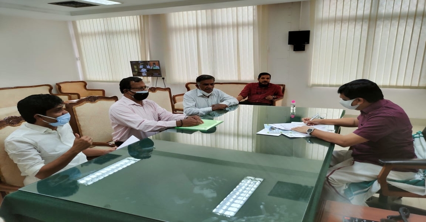 ministerial-meeting-wayanad-ropway-tourism-projects-airstrip-wayanad-chember-of-commerce-milton-francis-jony-pattani-e-p-mohandas-t-siddek-mohammed-riyas-miniter